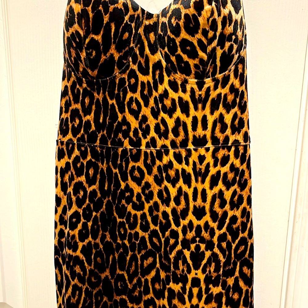 Women’s bodycon leopard dress